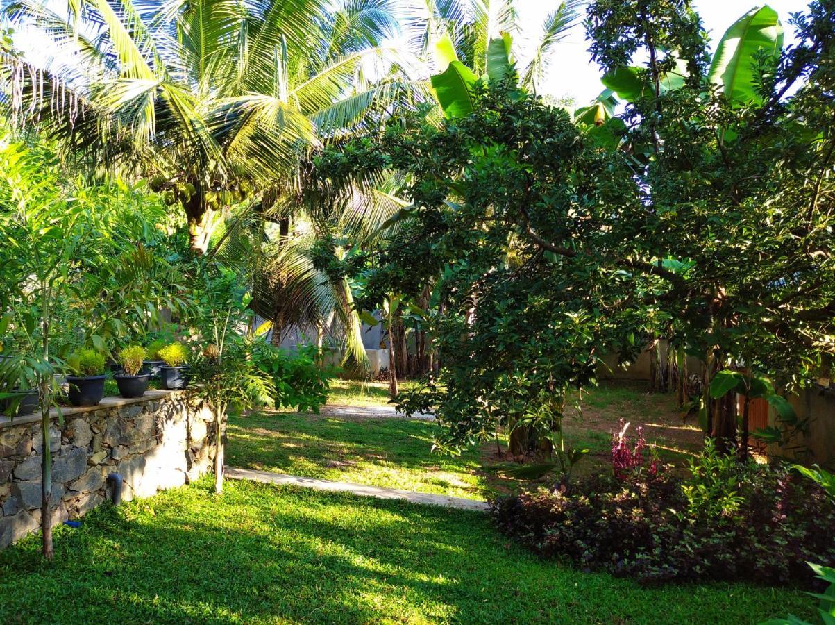 My Home Villa Hikkaduwa Buitenkant foto